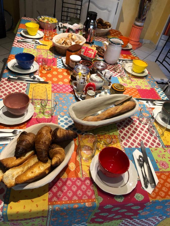 Chambres Table D'Hotes Carpe Diem Villeneuve-la-Rivière Kültér fotó